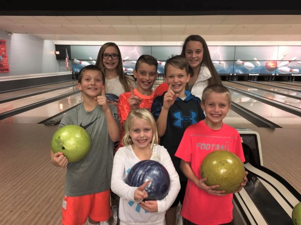 12-31-16-nye-bowling_olathelanes