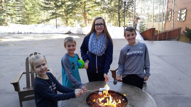 2-9-17-smores_marriott-vail-village-5