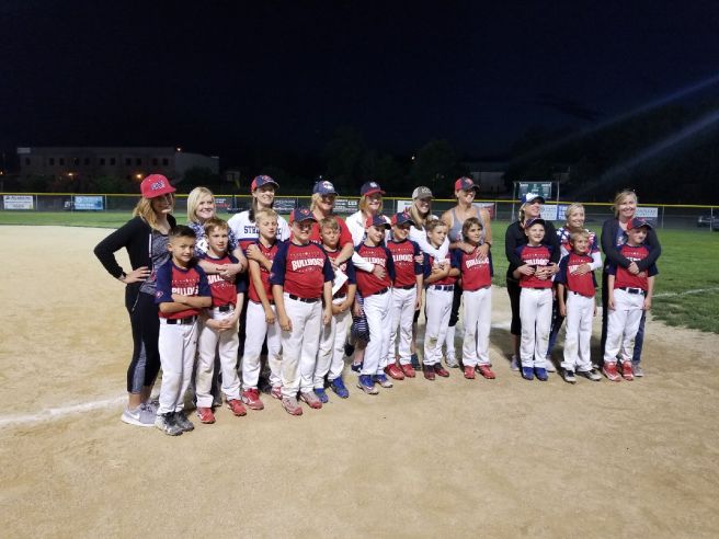 5.25.17 SZ Bulldogs Moms Coach (3)