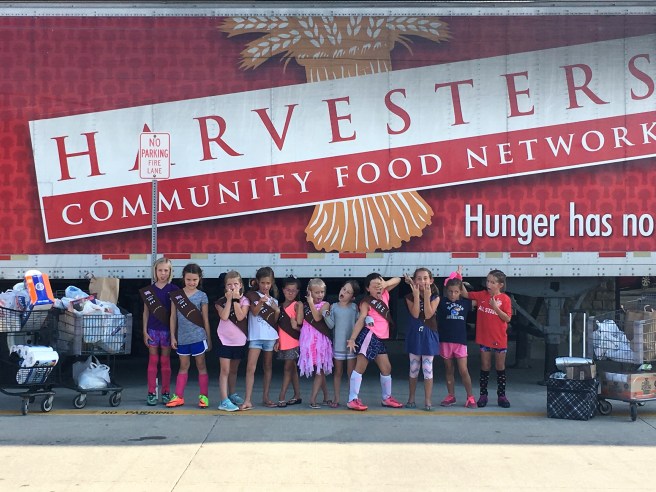 9.8.17 Reece Harvesters Food Donation (4)