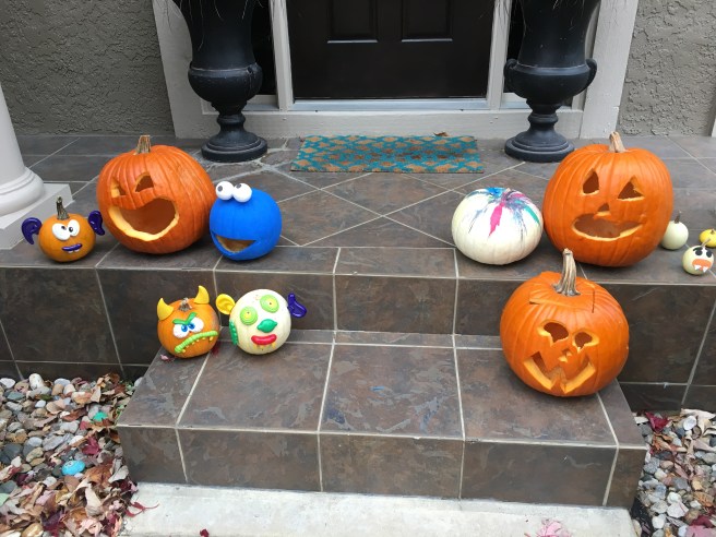 10.30.17 Pumpkin Carving Decorating (16)
