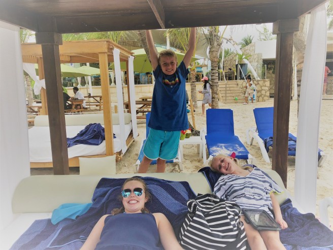 3.13.18 Playa_Azul Fives_Beach Cabanas (1)