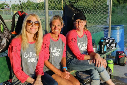 6.6.18 Bulldogs Moms Coach Night (19).JPG