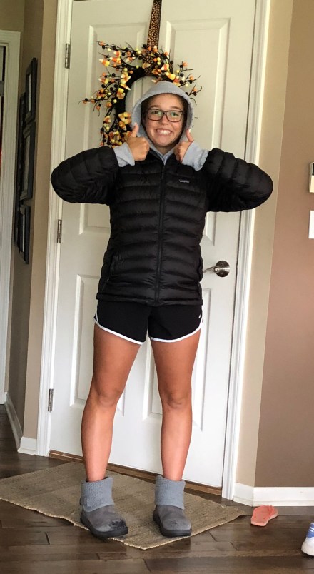 10.6.18 MoMo_cold, rainy putting green practice